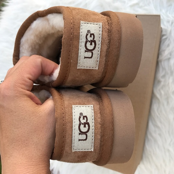 UGG classic water resistant slippers new sz 9 new - Picture 5 of 7