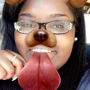 Meet your Posher, Mia