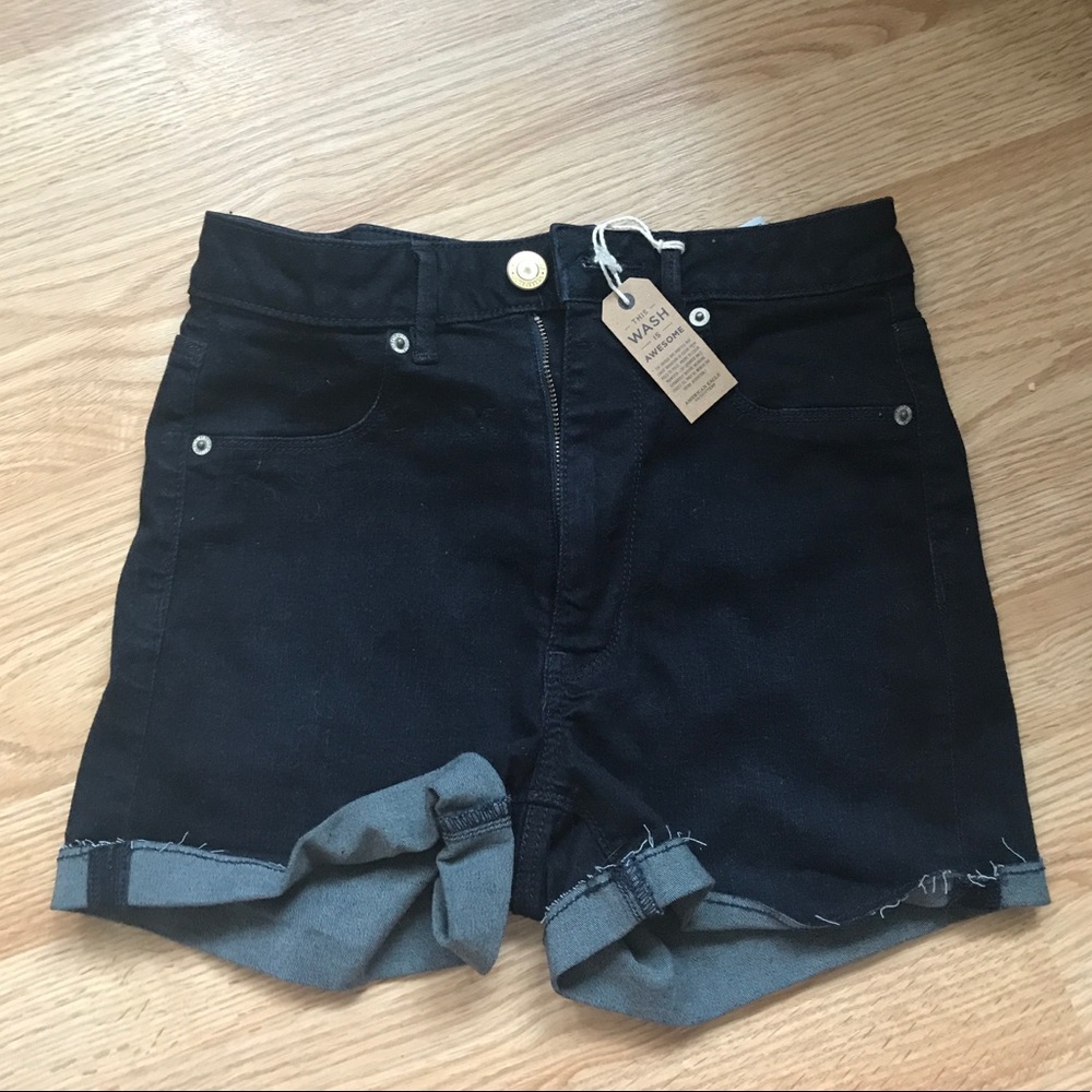 American Eagle Hi Rise Shorties