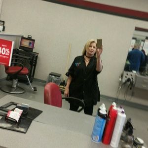 Meet your Posher, Kay