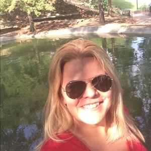 Meet your Posher, Sandra