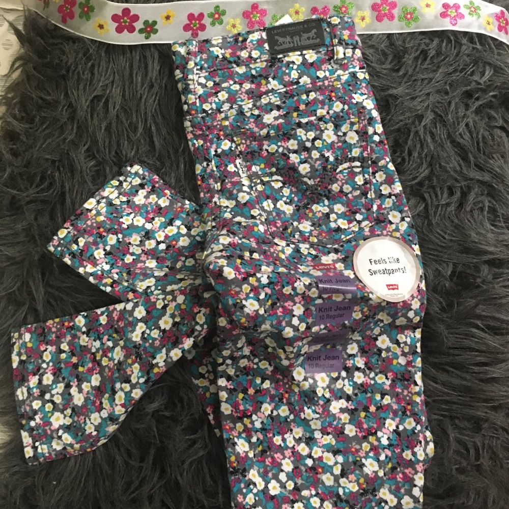 Girls Levi's floral jeggins💐