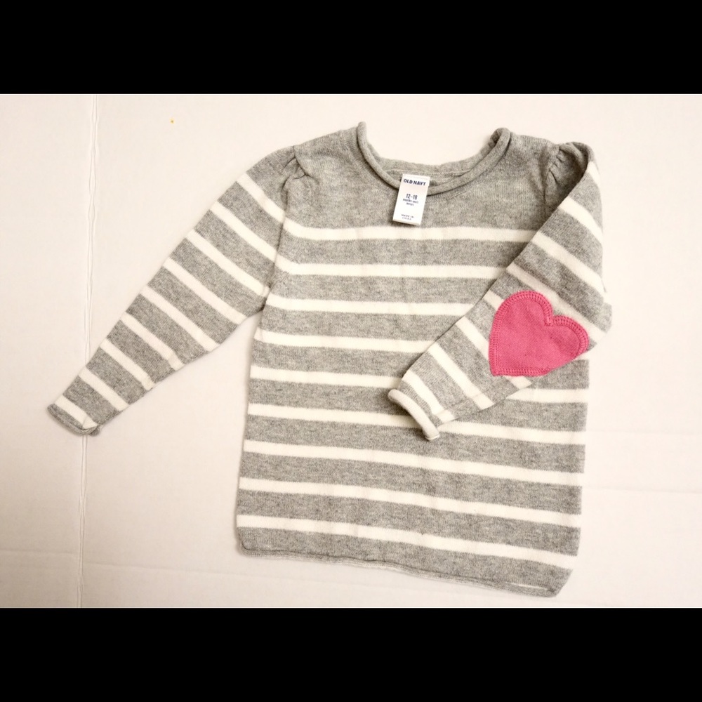 Old Navy heart sweater - 12-18M