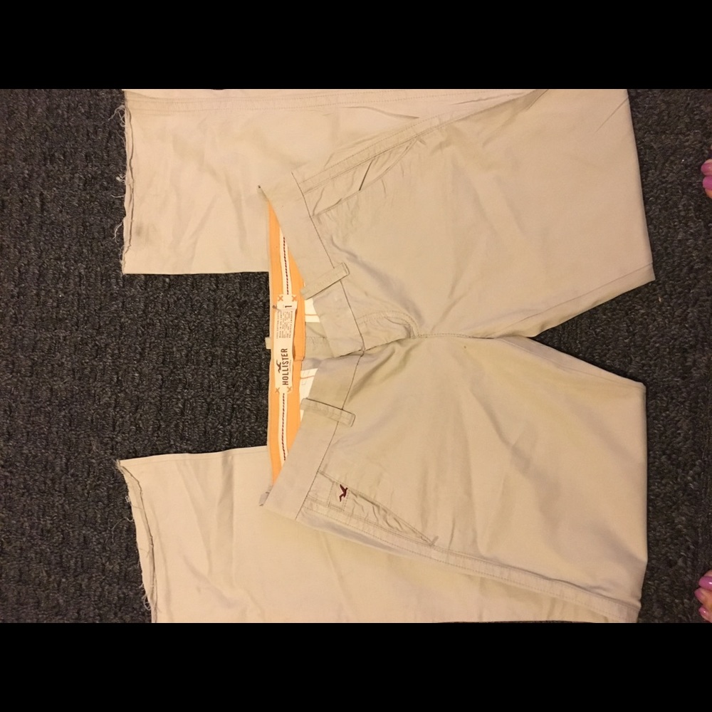 Hollister khaki