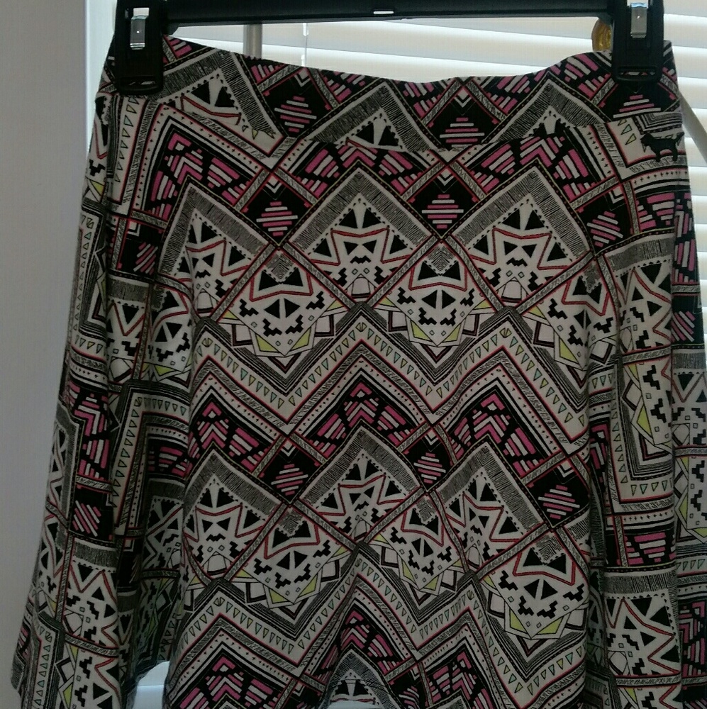 NWT VICTORIA'S SECRET SKIRT