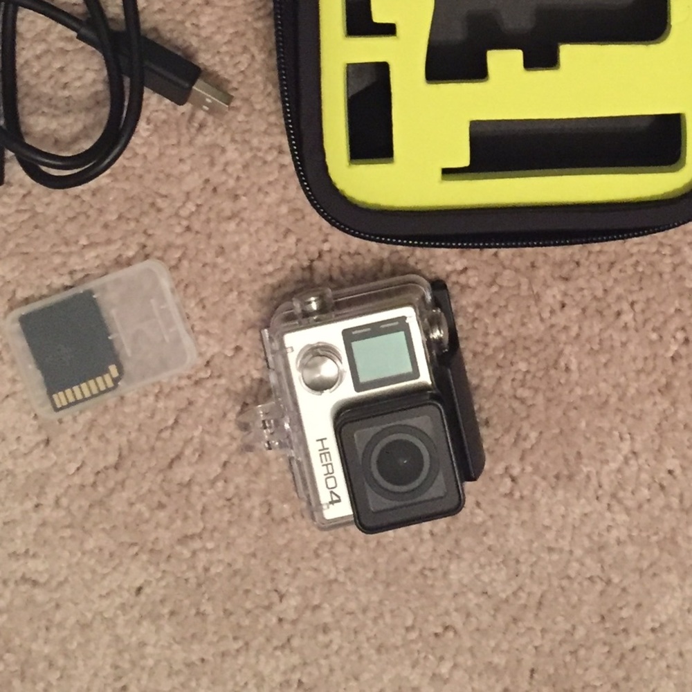 Go Pro Hero 4 & case & memory card