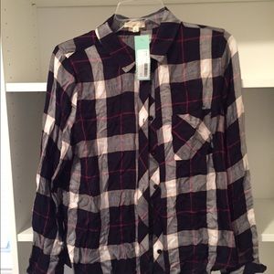 Le Lis Timber One Pocket Top Blue and White