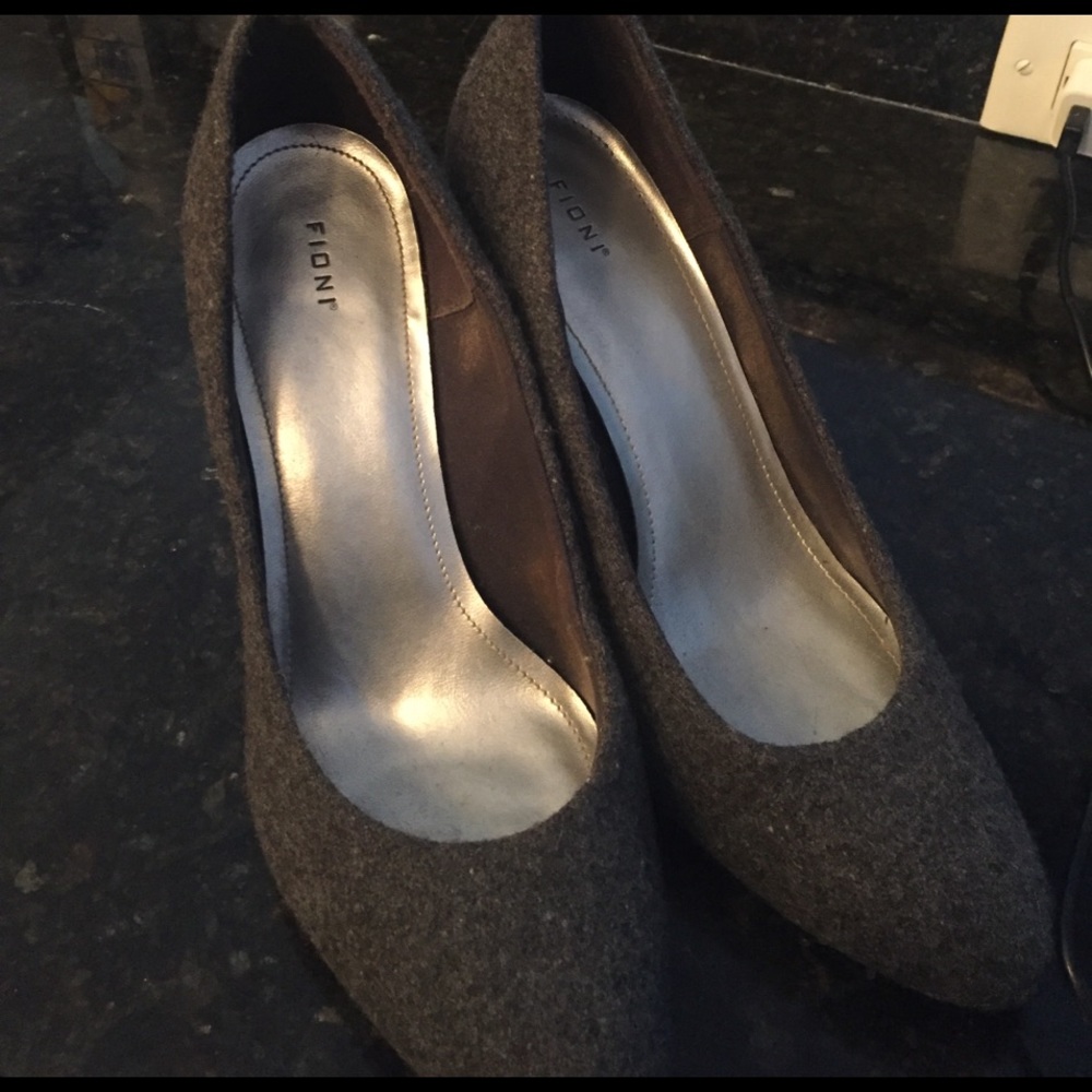 Grey wool heels