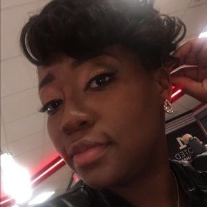 Meet your Posher, Shanta