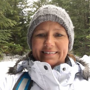 Meet your Posher, Leslie