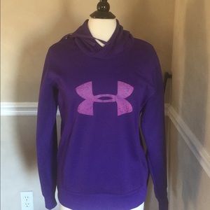 UNDER ARMOUR LG SEMI FITTED COLD GEAR