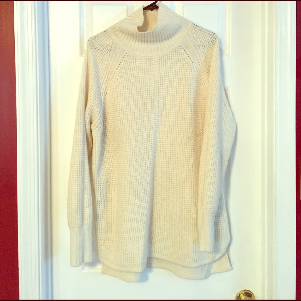 Cream knit BR sweater
