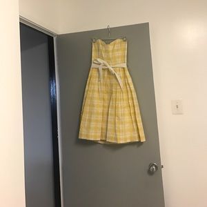 Size 0 Lilly Pulitzer Strapless Dress.