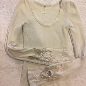 Free People small long sleeve shirt