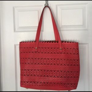 Stella and Dot Avalon Tote
