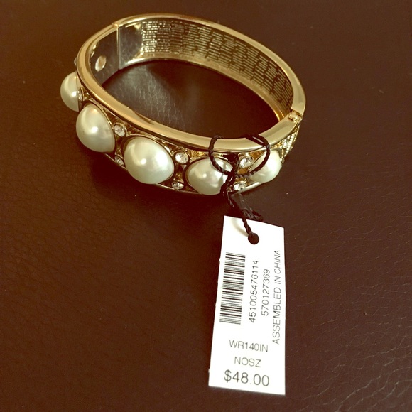 WHBM Pearl Cuff Bracelet - Picture 2 of 3
