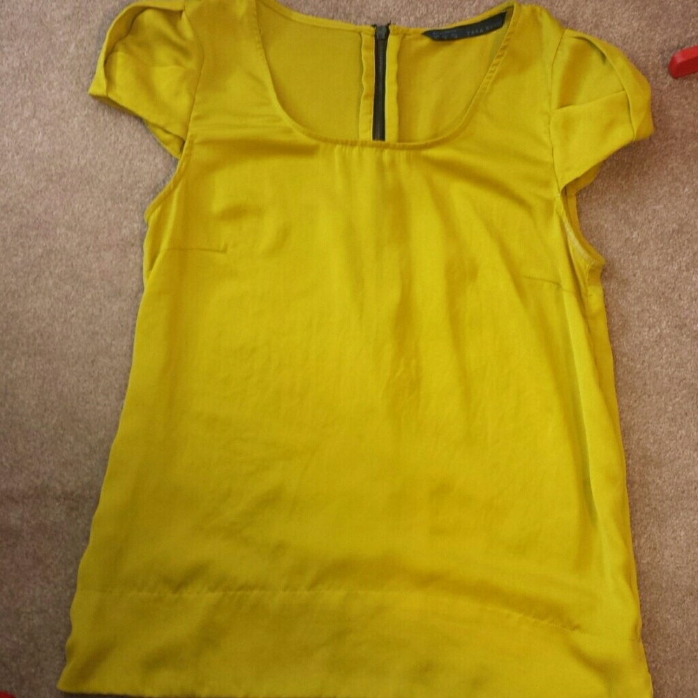 Green yellow Zara top