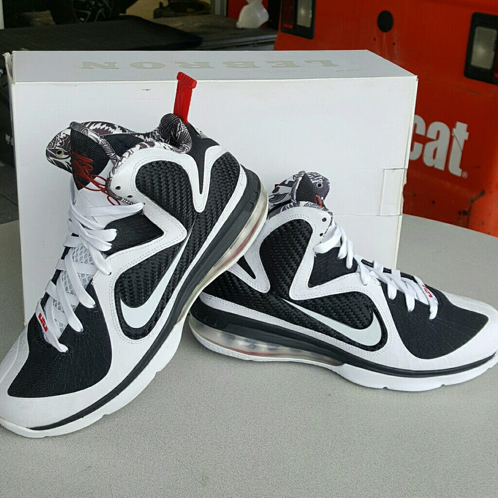 LeBron 9 "Scarface"/ " Free Gums " Size 9