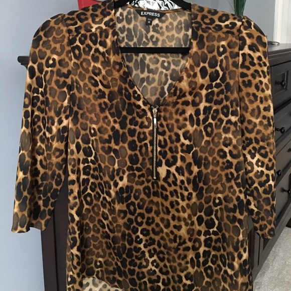 Express Leopard Print Zip Front Blouse - Picture 4 of 4