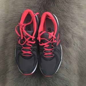 New Balance WX813v2 cross training shoes