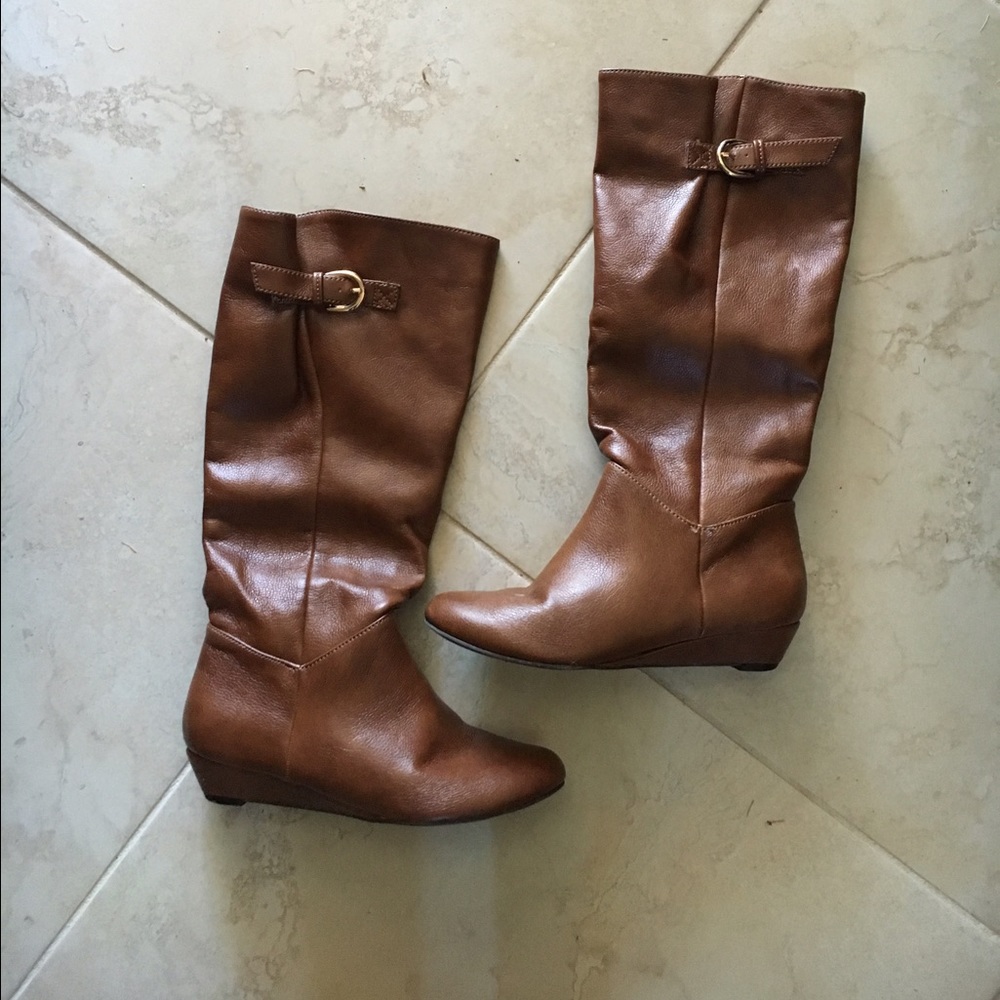 Faux leather cognac boots
