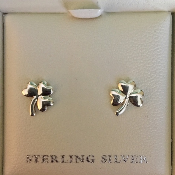 Bridget's | Sterling Silver Shamrock Earrings - Picture 4 of 4