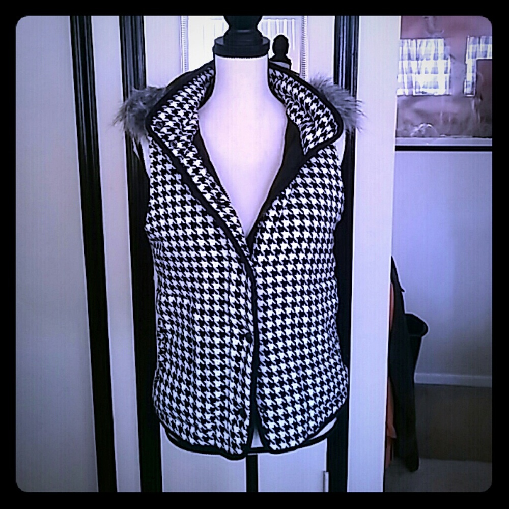 Houndstooth Vest