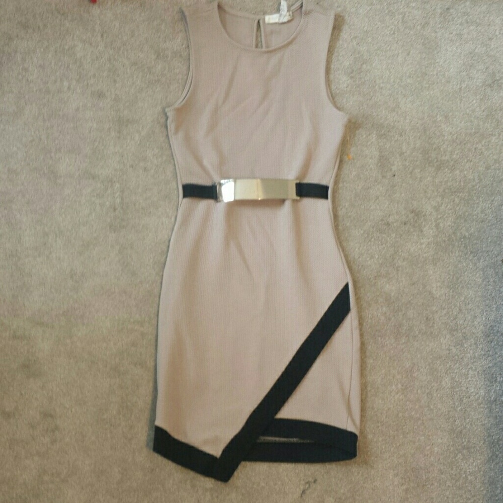 Used taupe dress with metal belt