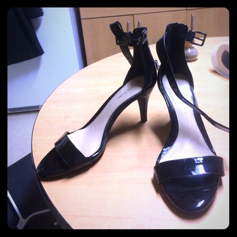 Beautiful black heels