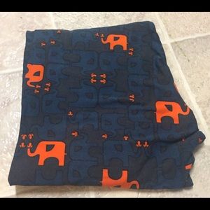 🦄LuLaRoe Tall and Curvy Elephant Leggings🦄