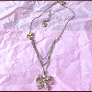 🔥Final price drop🔥Betsey Johnson necklace
