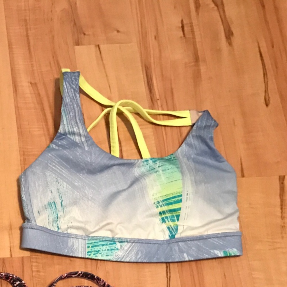 luluLemon sports bra