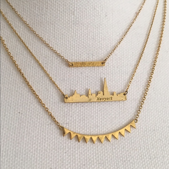 Jewelry - 3-layer gold color NEW YORK skyline necklace trio