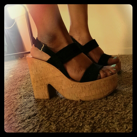 High heels - Picture 1 of 2