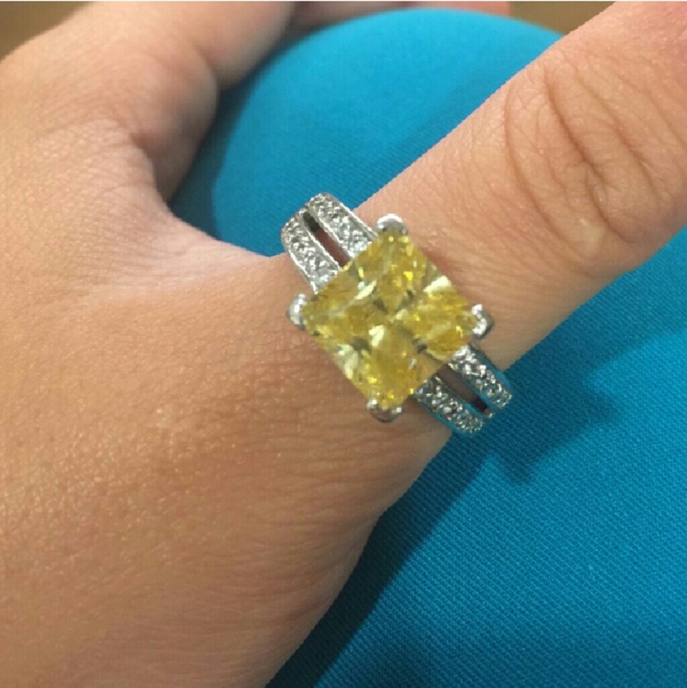 Swaroski ring