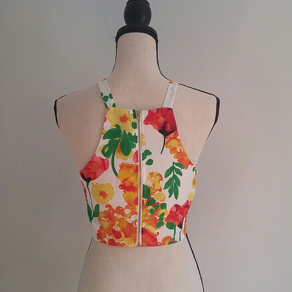 Floral crop top - Picture 2 of 3