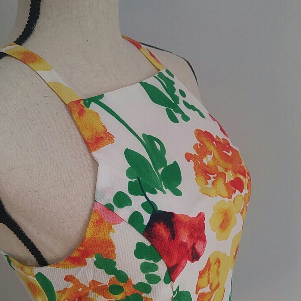 Floral crop top - Picture 3 of 3