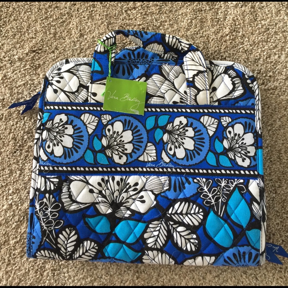Vera Bradley hanging travel organizer