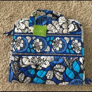 Vera Bradley hanging travel organizer