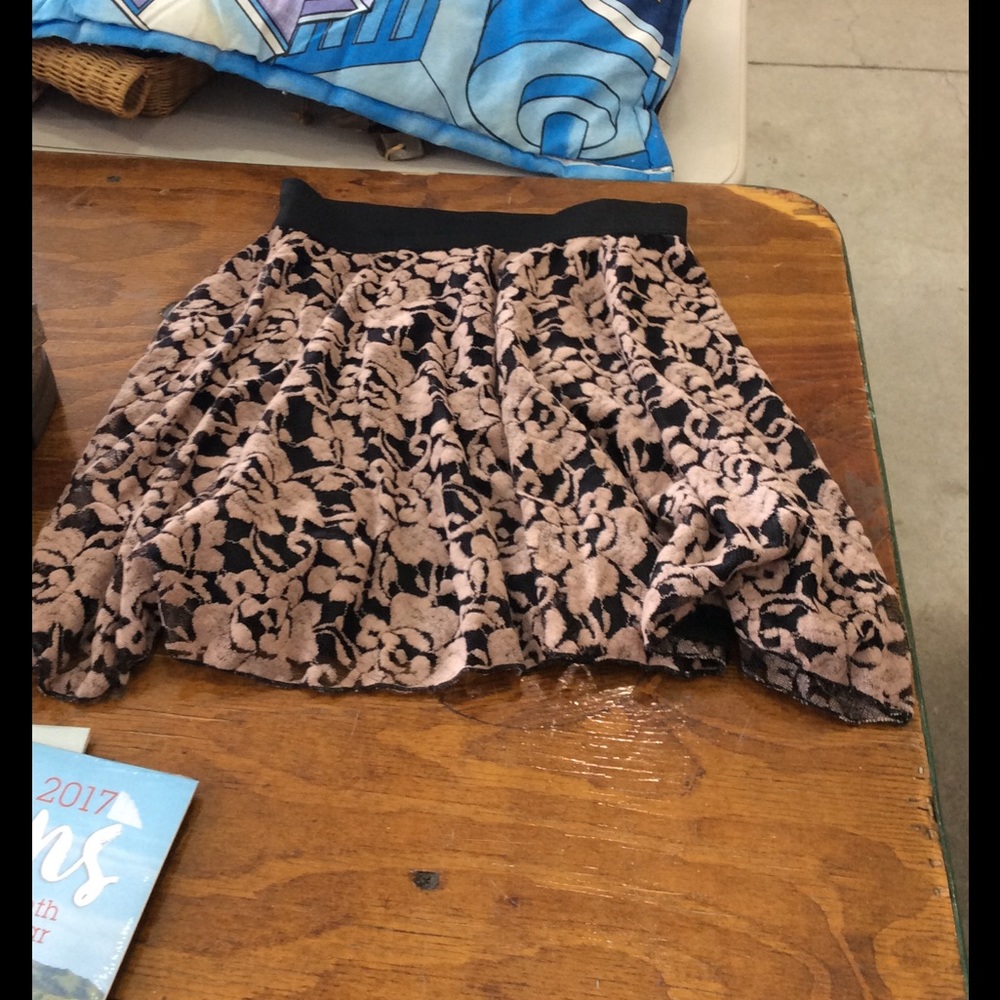 Forever 21 skirt