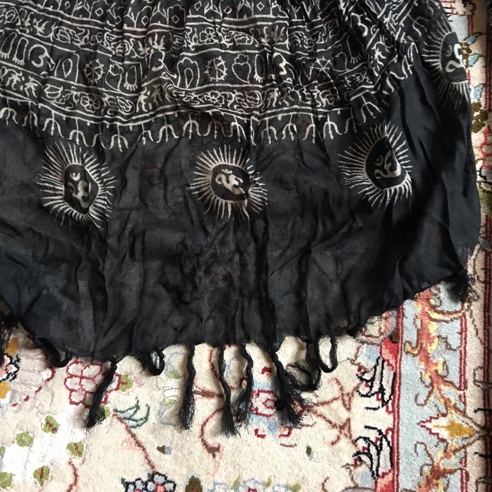 Scarf - Picture 3 of 3