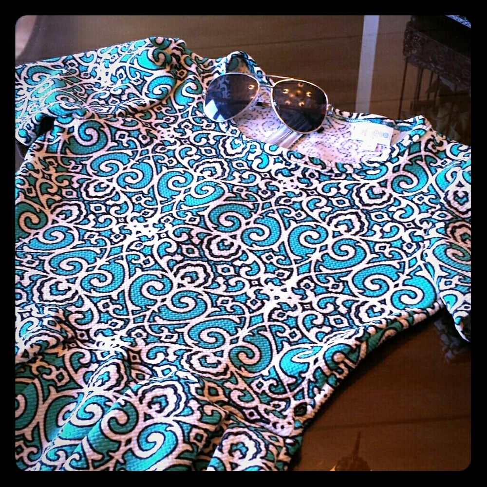 LuLaRoe Amelia