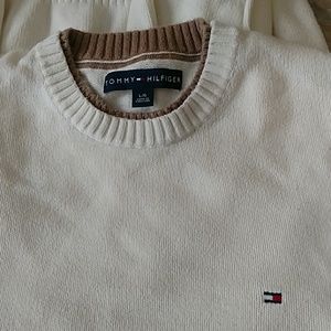 Tommy sweater, men or women.