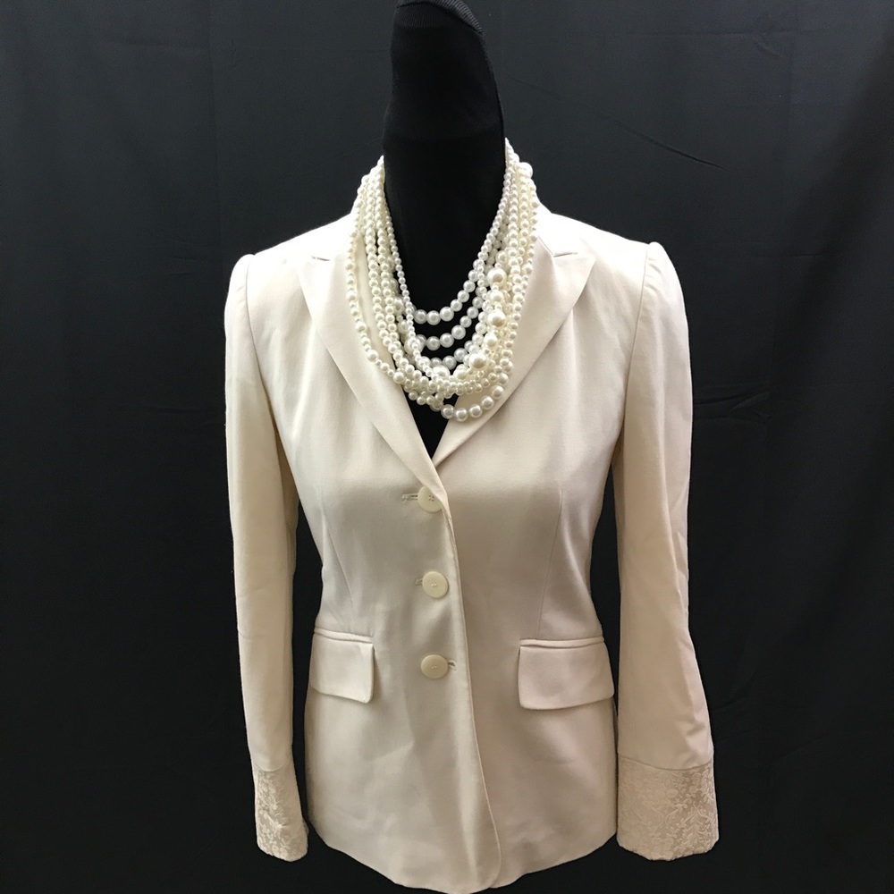 Apostrophe beige blazer with jacquard cuffs sz: 4p