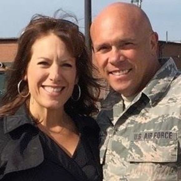 Meet your Posher, Jennifer - Picture 1 of 1