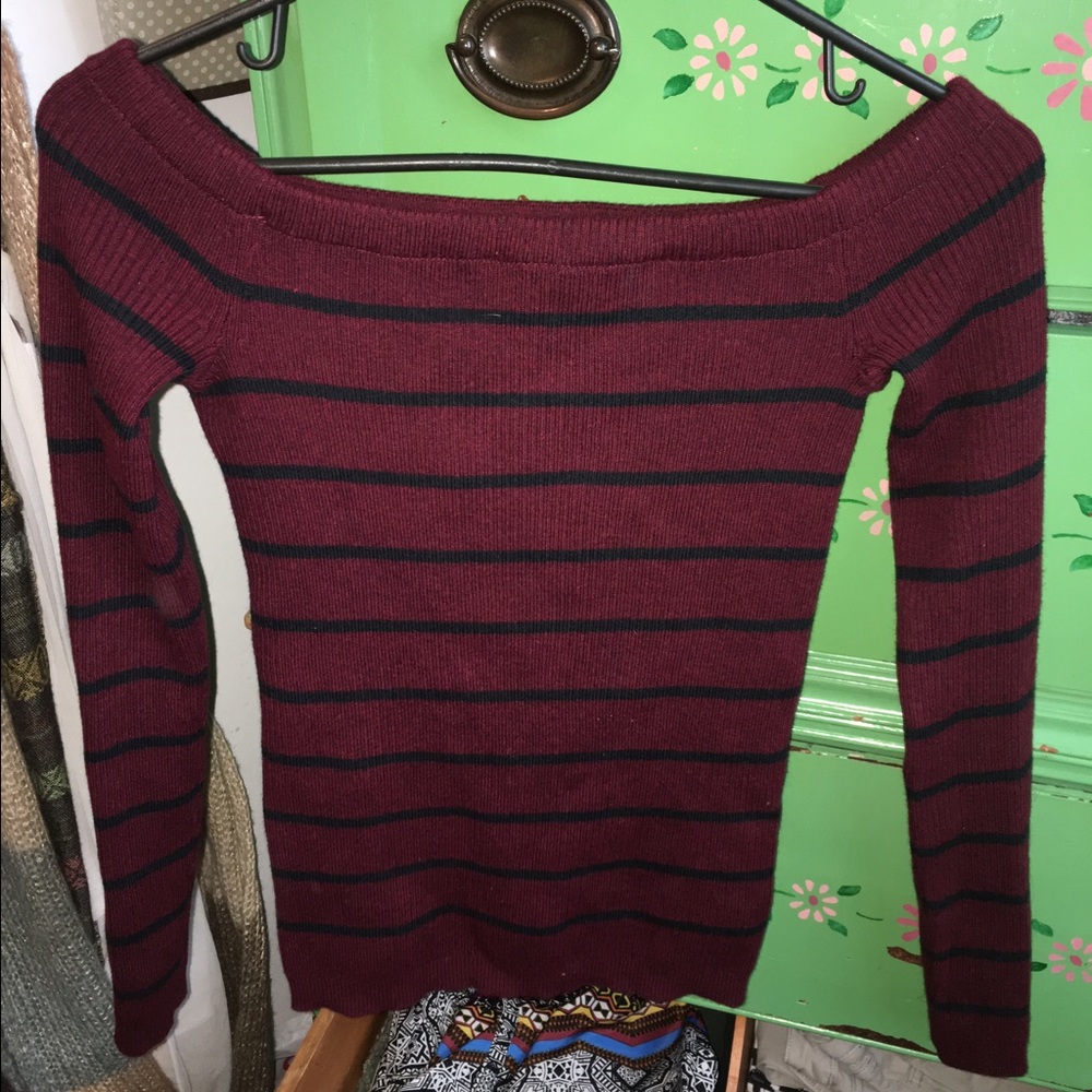 American Eagle off shoulder sweater