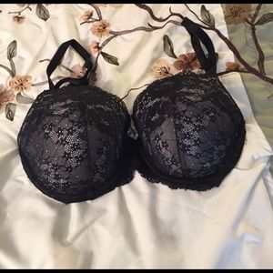 Black lace bra