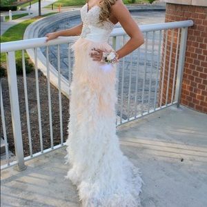  FEATHER PROM/HOMECOMING/FORMAL DRESS!!