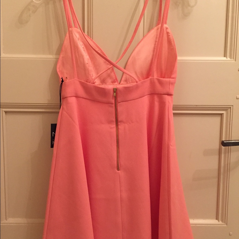 NBD x Naven Light Pink Dress - Picture 4 of 8