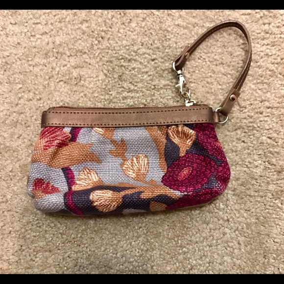 Clutch - Picture 3 of 4